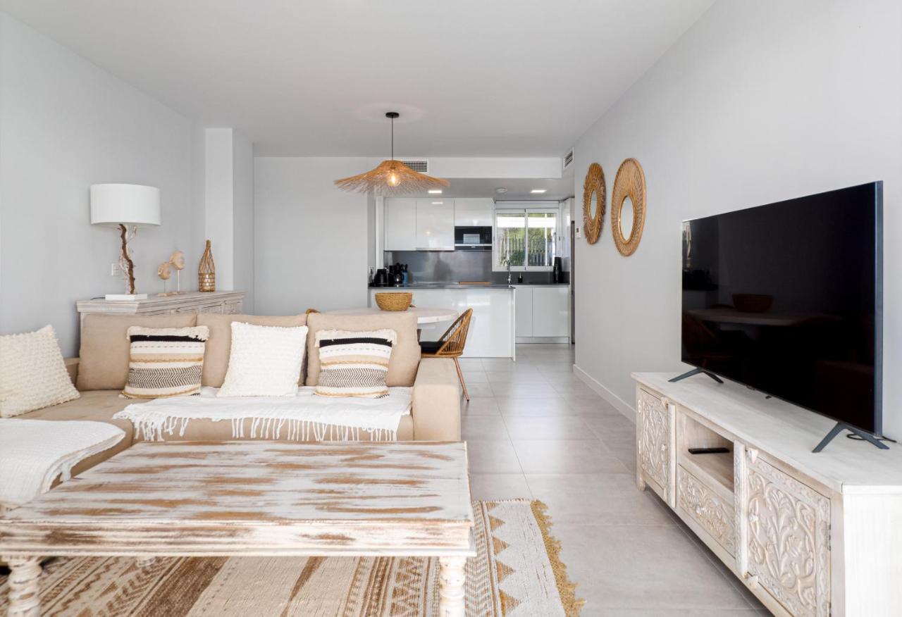 Via Celere 2325 Luxury Sea View Appartment 카사레스 외부 사진